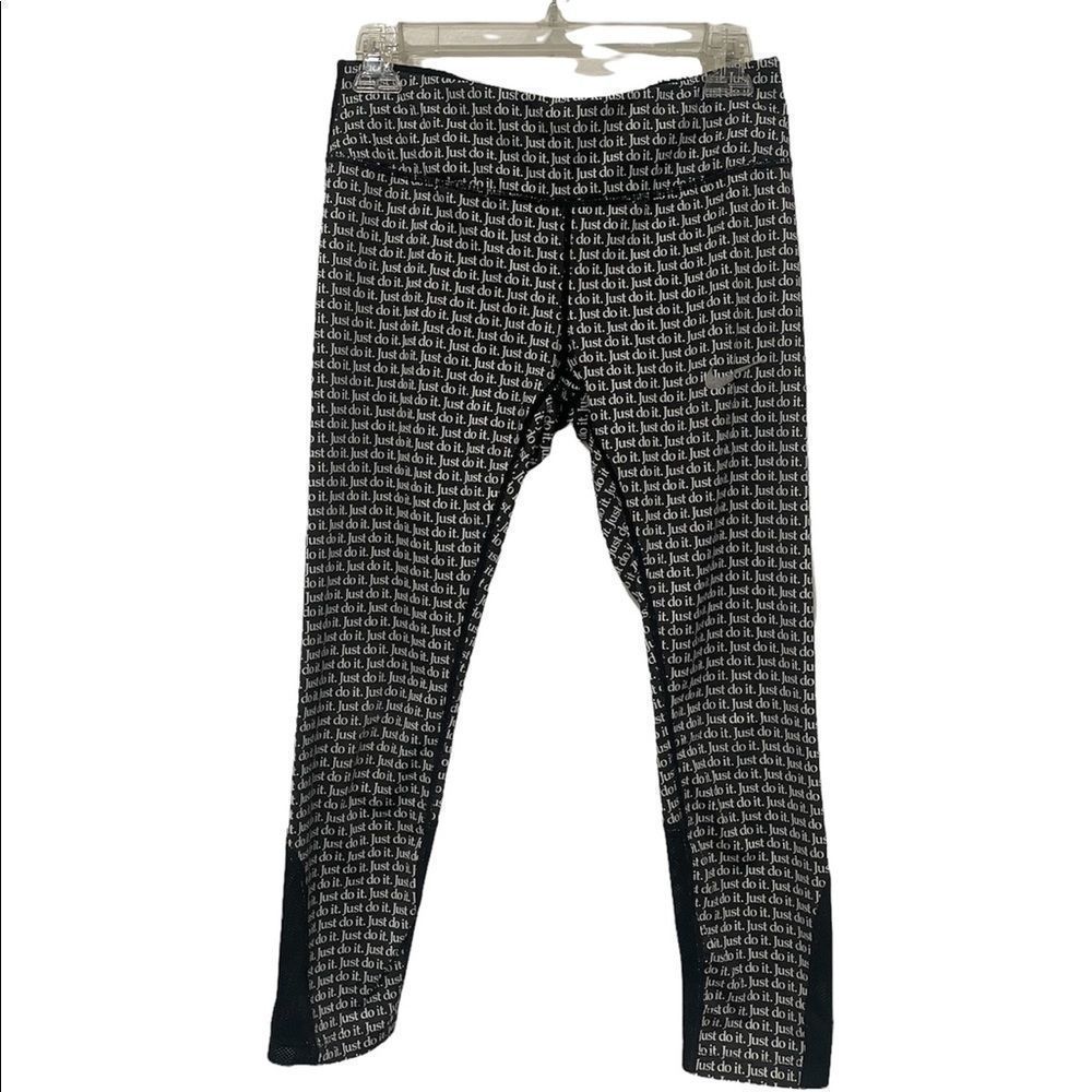 NIKE Leggings